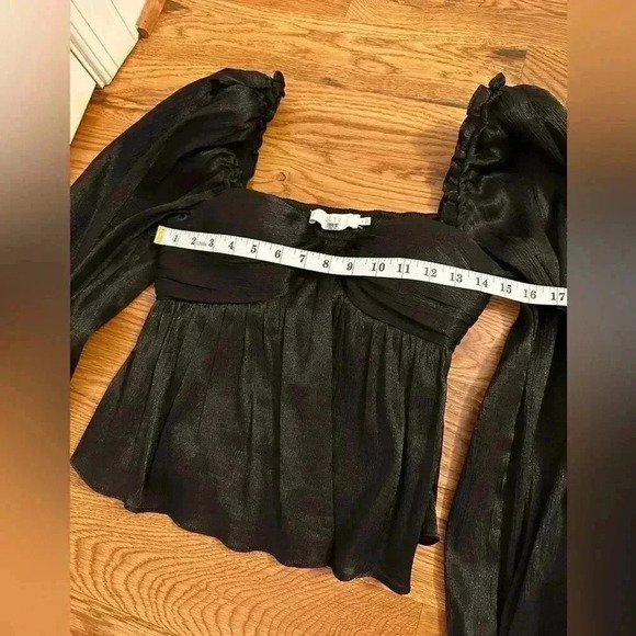 ASTR The Label Irene Top Blouse Black size Medium - Picture 11 of 11